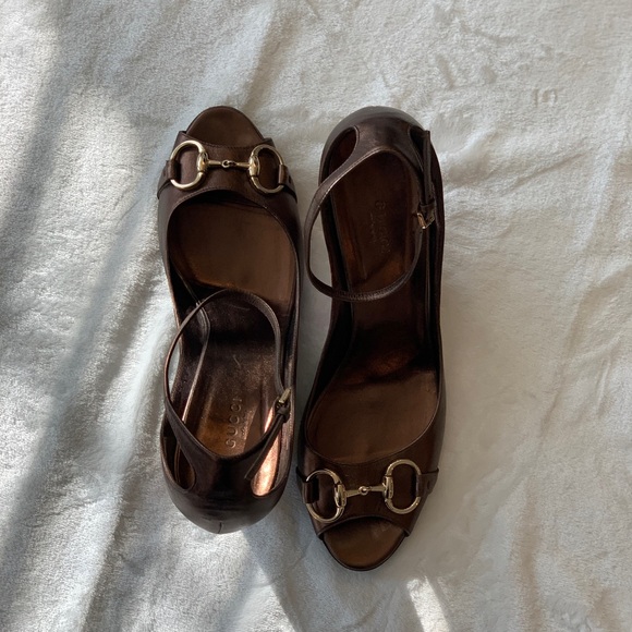 Gucci Vintage Bronze Wedges with Gold Horsebit Accent, Size 10.5! - Picture 7 of 10